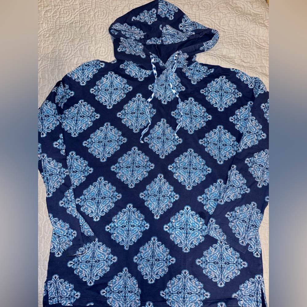 Pullover sweatshirt